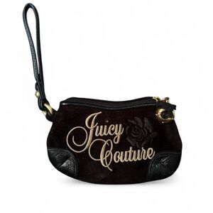 ⚜️Vintage Juicy Couture Velvet Wristlet⚜️